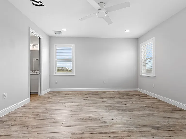 8134 Loren Cove Dr — Photo 12