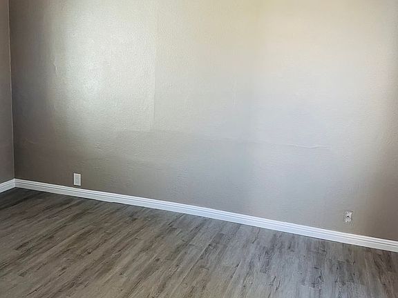 4th image of 3730 Ivy St #B