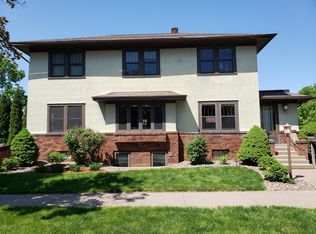853 W Howard St, Winona, MN 55987