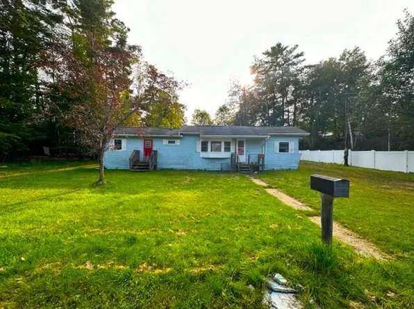 64 Crossfield Ave, Saranac Lake, NY 12983