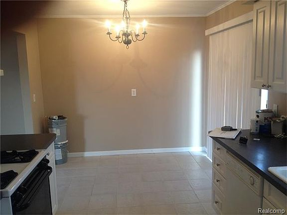 4th image of 8154 San Marco Blvd