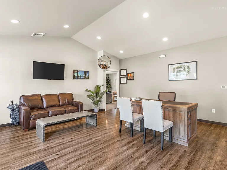 Orchard Ridge Apartments — Photo 9