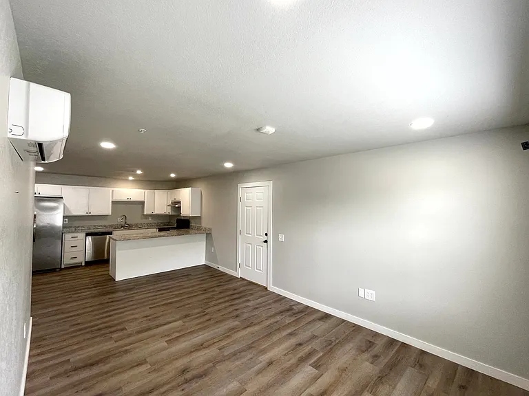 Heritage Heights Apartments — Photo 12