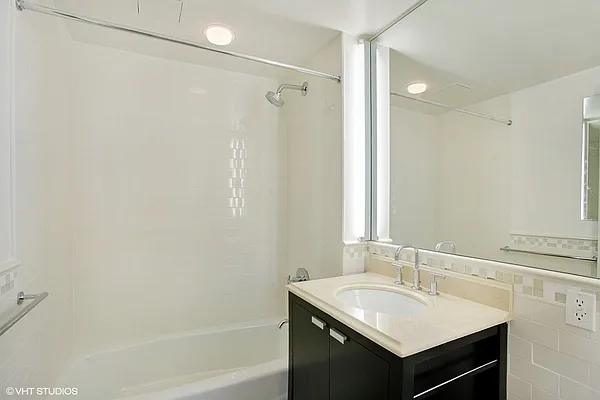 Rented by Offsite Real Estate | media 14