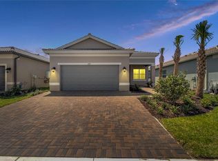 4889 Sevilla Shores Dr, Wimauma, FL 33598