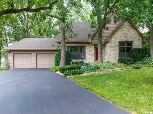4589 Pepperwood Ln, Bettendorf, IA 52722