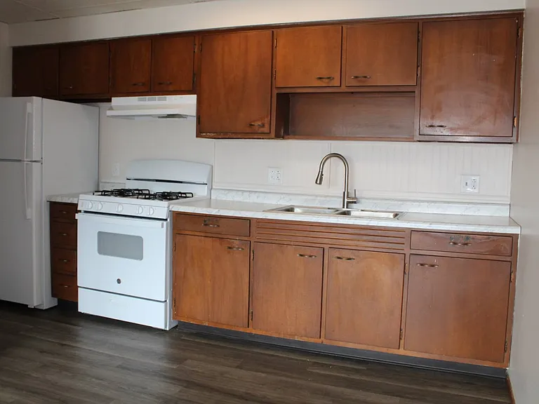 1314 Maple Dr #5 — Photo 2