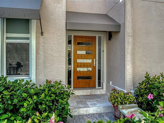 3rd image of 3530 Mistletoe Ln