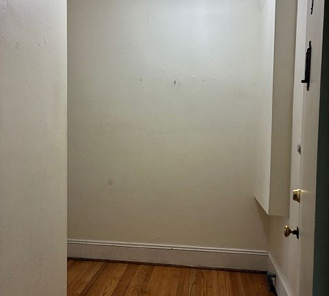 entry hall, large enough for a desk