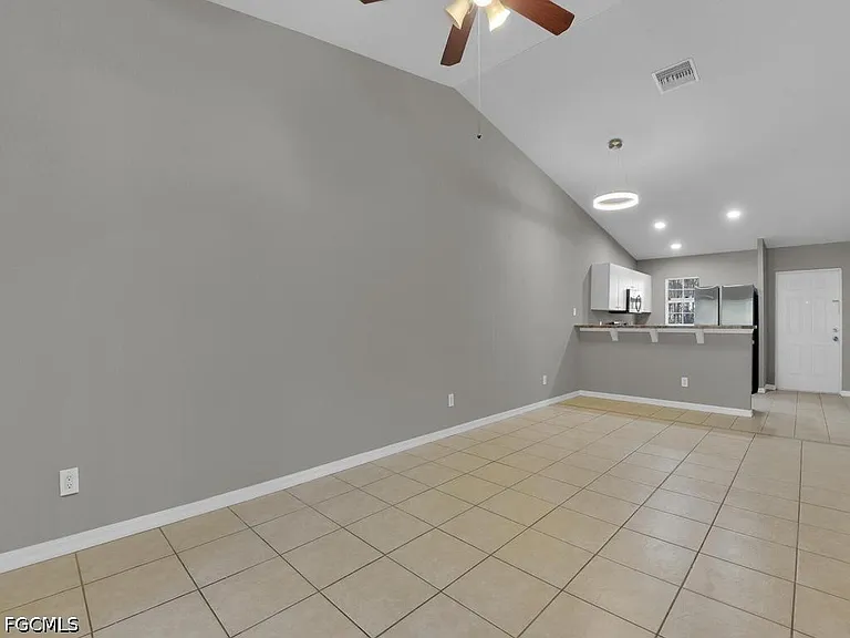 801 Meadow Rd #801 — Photo 4