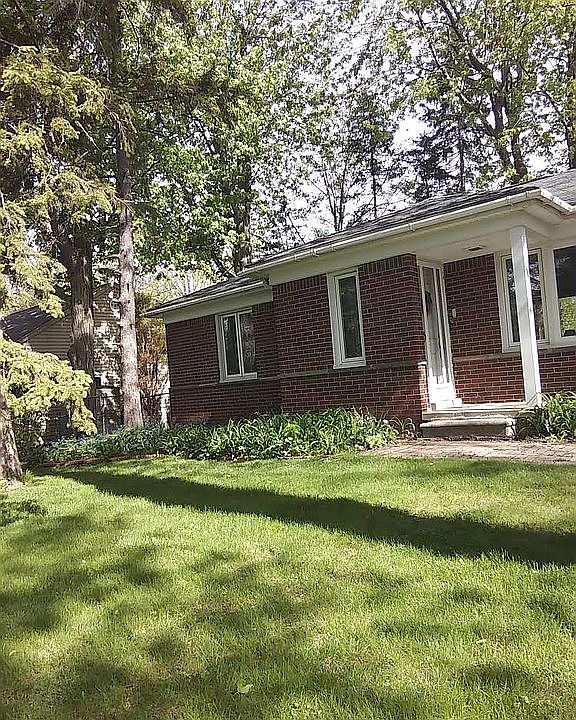 1st image of 8240 Bellevue Rd