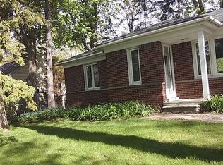 8240 Bellevue Rd, Grosse Ile, MI 48138