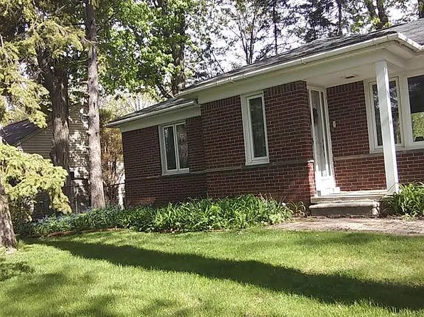 8240 Bellevue Rd, Grosse Ile, MI 48138