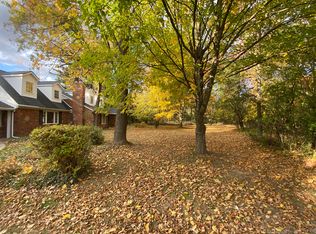 2391 Hickman Rd, Ann Arbor, MI 48105