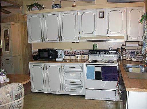 3rd image of 48 Magnolia Ln
