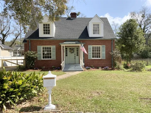 25 Benedict Pl, Mobile, AL 36606