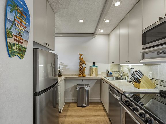 5th image of 3741 Lower Honoapiilani Rd APT 113