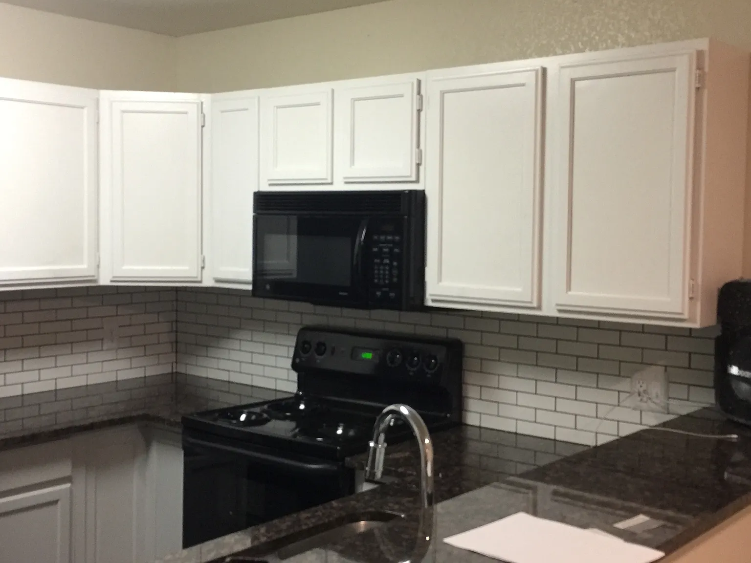 4 bed, 1290 sqft, $1,895 — Photo 2