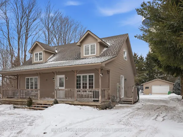 25 John St W, Minto, ON N0G 1M0
