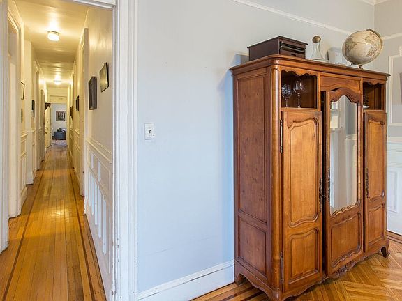 5th image of 275 6th Ave APT 3
