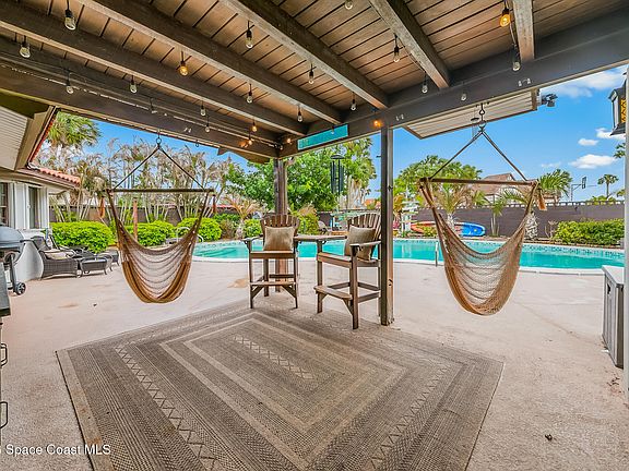 4th image of 305 Sand Pine Rd