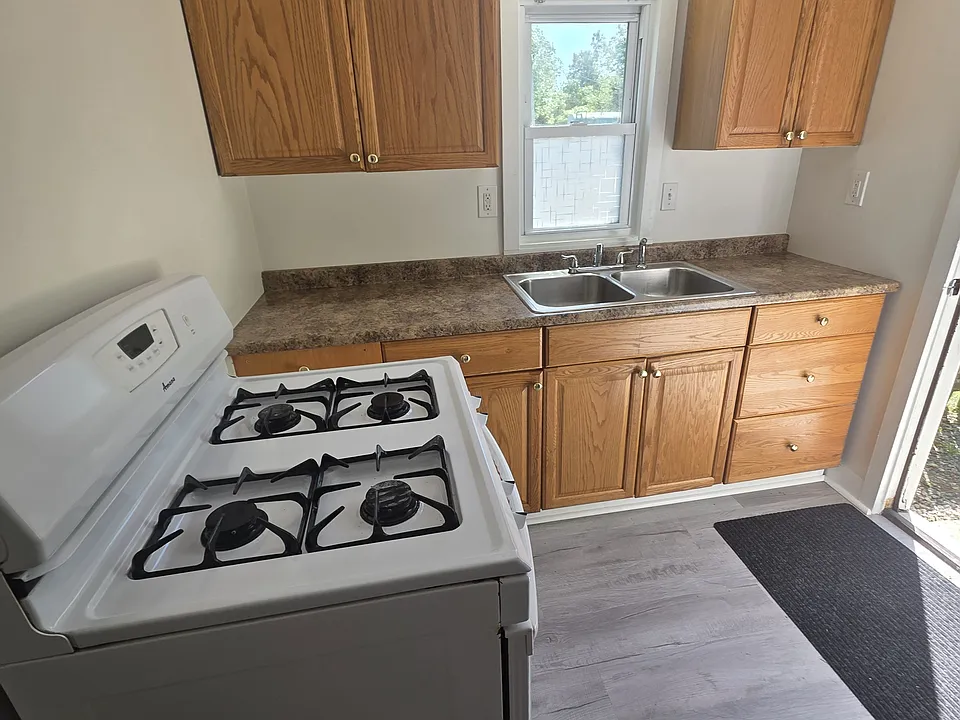 Kitchen 1