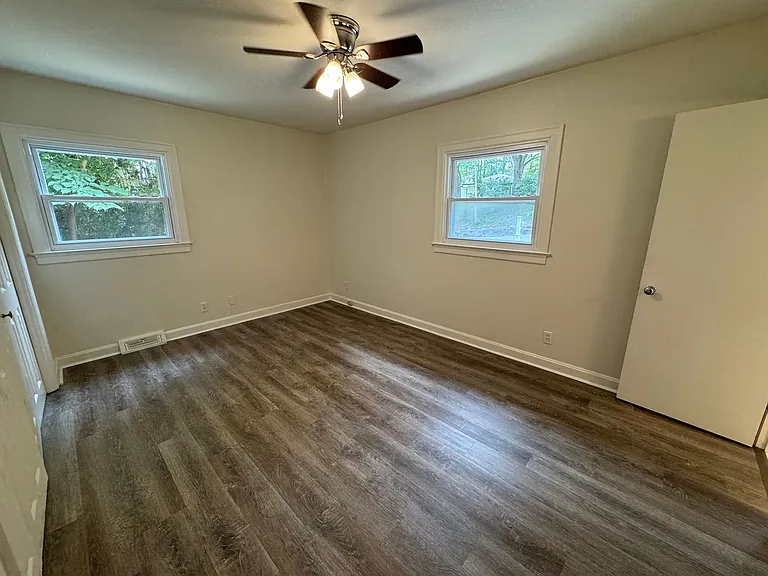 204 Glen Ridge Rd NE — Photo 28