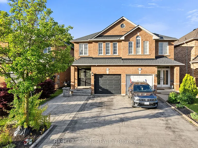 1811 Creek Way — Photo 1