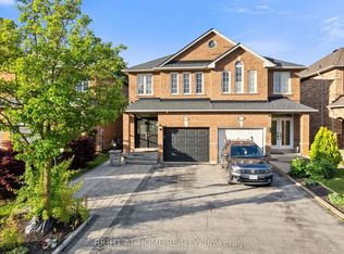 1811 Creek Way, Burlington, ON L7L 6R1