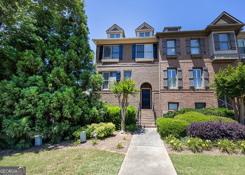 3 bed, 3.5 bath, 2150 sqft, $3,395 — Photo 1
