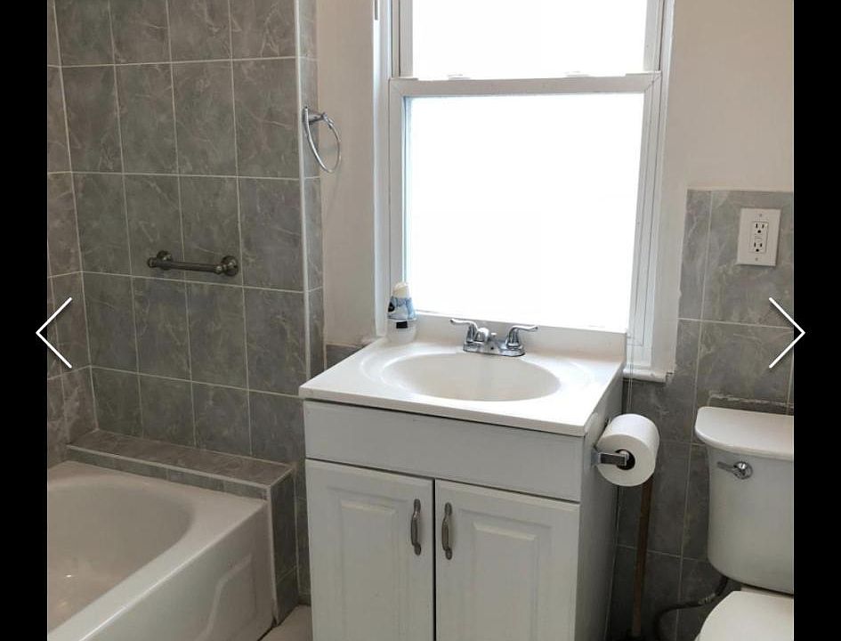 1st image of 1526-1528 Bayview Ave