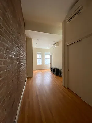 Rented by Cast Iron Real Estate | media 26