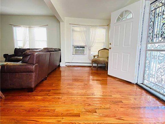 4th image of 115-12 173rd St