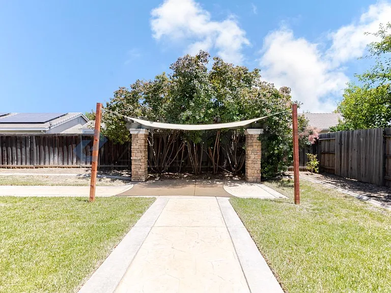 5609 Freestone Dr — Photo 34