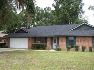 10 N Nicholson Cir, Savannah, GA 31419