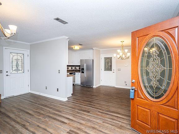 2nd image of 808 Old Newton Rd