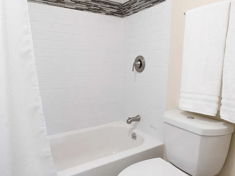 Meadowood Village Apartments — Photo 22