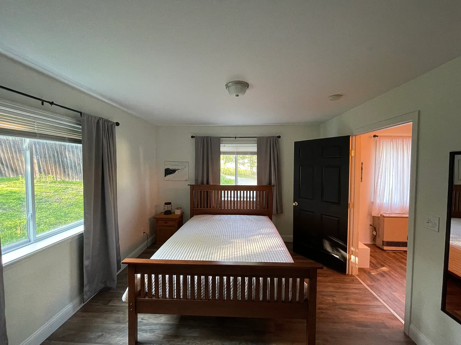 1 bed, 900 sqft, $1,890 — Photo 2