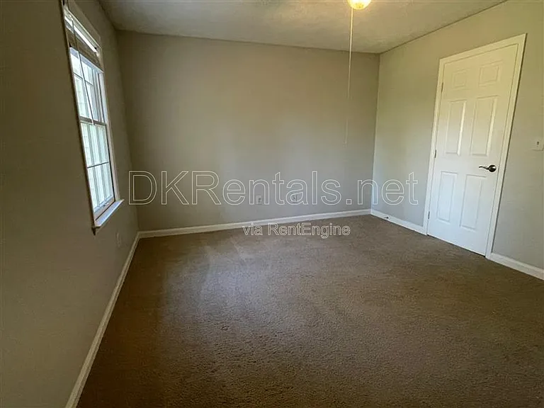 2930 Governors Ct — Photo 6