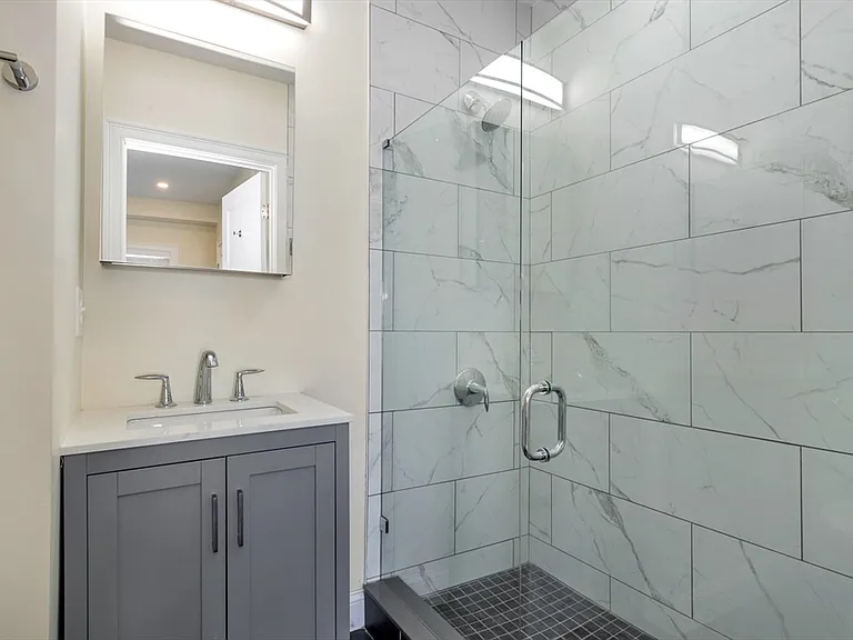 43 Wright Ave #4 — Photo 42