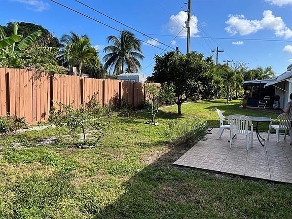 3rd image of 3010 NW 1st Ave