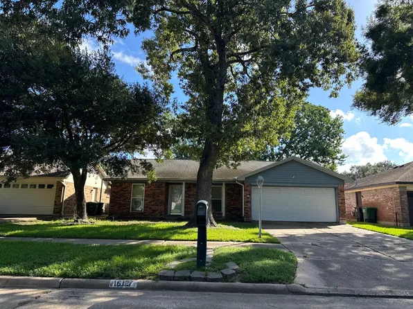 16127 White Star Dr, Houston, TX 77062