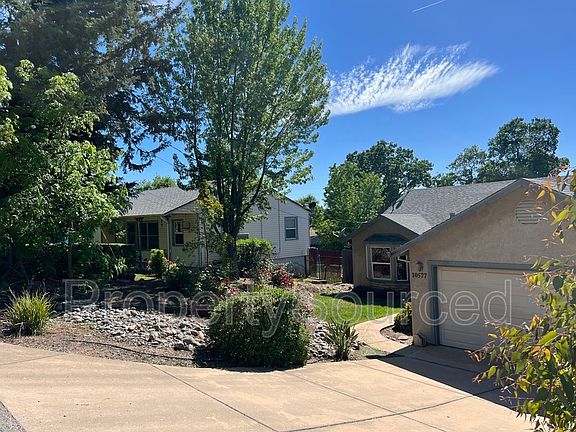 2nd image of 10577 Mariposa Ave