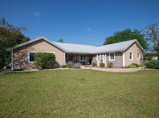 1500 Cardinal Cir, Rochester, IN 46975