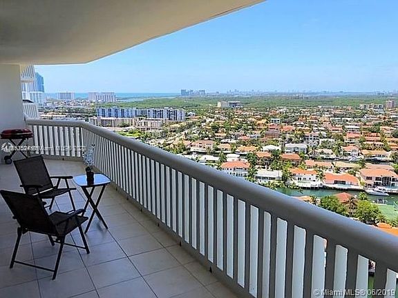 5th image of 1000 W Island Blvd APT 2512