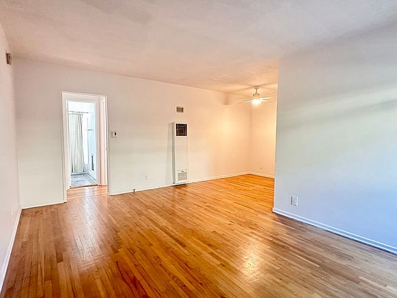 3rd image of 1420 17th St APT 3