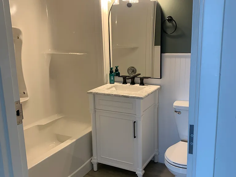 293 Edison Ave #305 — Photo 10