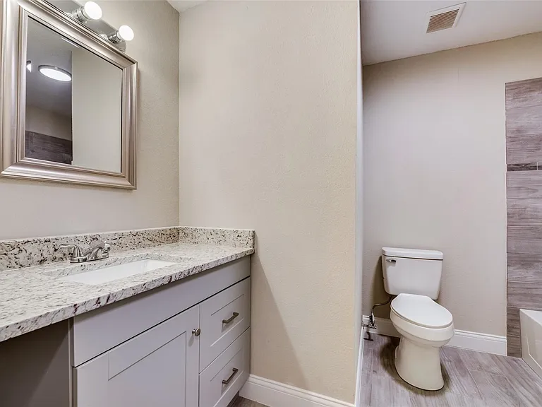2436 Dancy Dr N — Photo 5