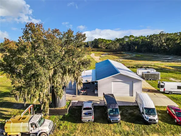 9000 County Road 702, Center Hill, FL 33514