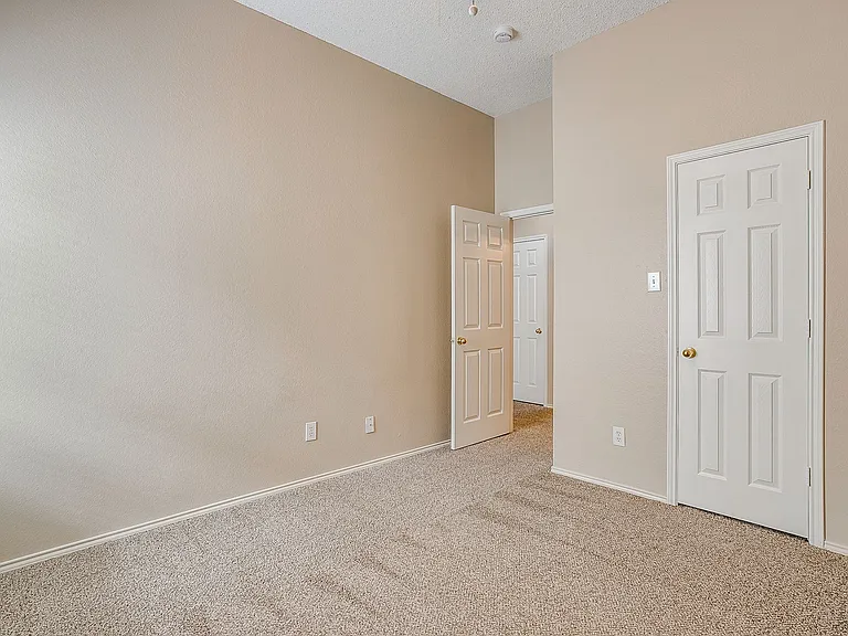 8136 Zion Trl — Photo 27
